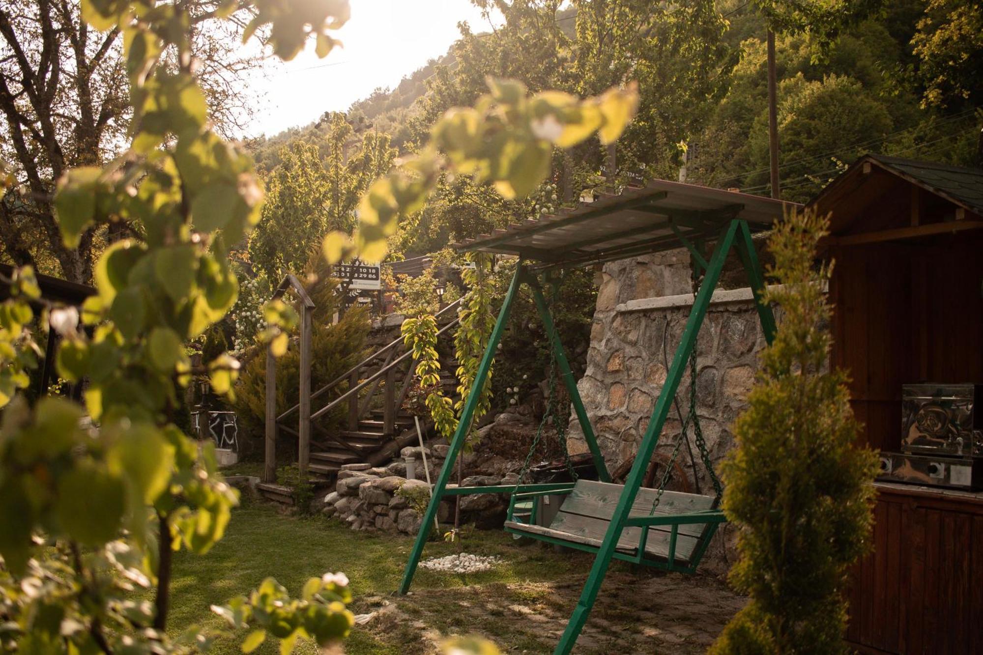 Bed and Breakfast Abant Zuemruet Dag Evi Dereceören Exterior foto