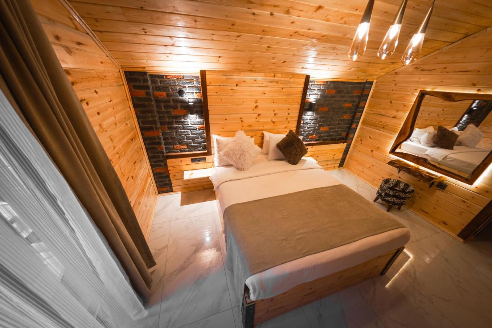 Bed and Breakfast Abant Zuemruet Dag Evi Dereceören Exterior foto